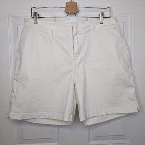 41 Hawthorn Cream Bermudas Tailored Summer Shorts